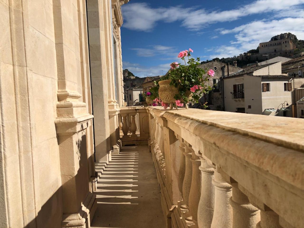 Hotel Palazzo Favacchio - Patane Scicli Exterior foto